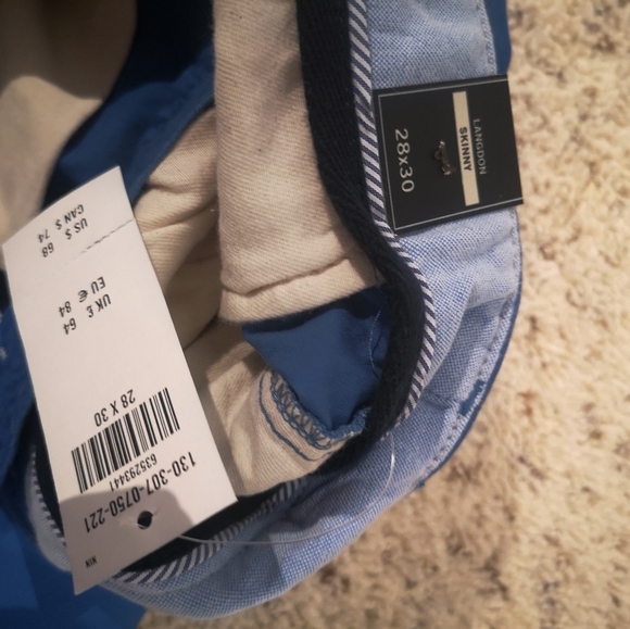 Abercrombie and Fitch chino - Picture 7 of 7